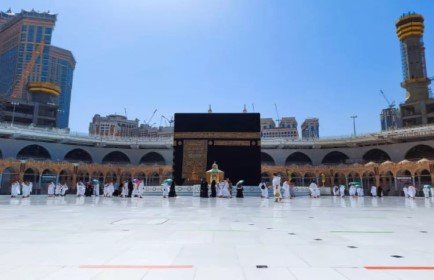 14 Nights 5 Star March Umrah Package 2025