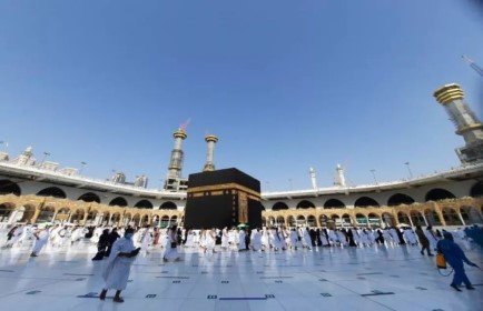 10 Nights 5 Star February Umrah Package 2025