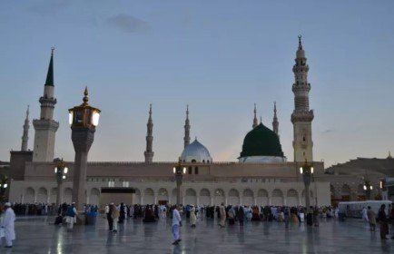 7 Nights 5 Star February Umrah Package 2025