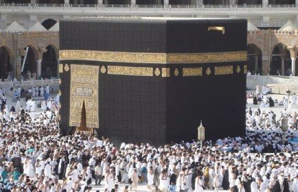 14 Nights 4 Star February Umrah Package 2025