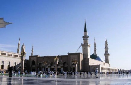14 Nights 5 Star Birmingham Umrah Packages 2024
