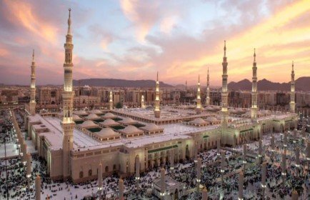 14 Nights 3 Star Manchester Umrah Packages 2024